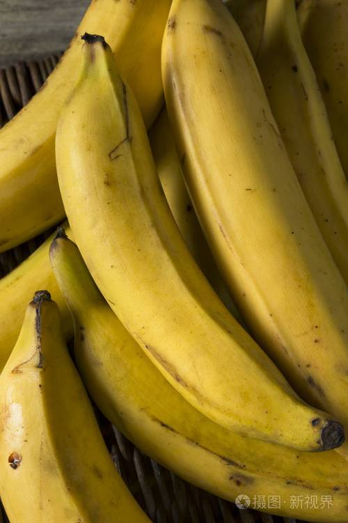 多少香蕉是黄色的英文(多少香蕉的英文怎么写)