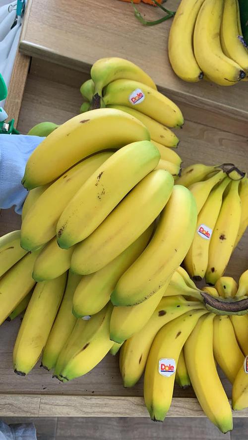 导读：拿着一只手就可以捻出一根香蕉，好吃又省时，想要买一把手捻香蕉却不知道去哪里买